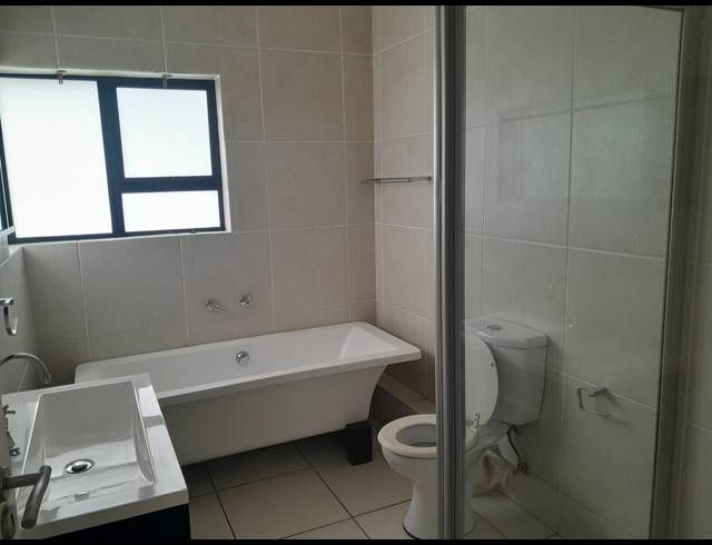 2 BEDROOM TOWNHOUSE FOR SALE IN GLENVISTA
